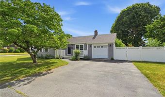 336 Dover Ave, East Providence, RI 02914