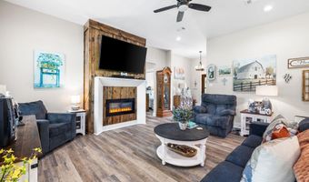 250 Saddlebrook Cir, Austin, AR 72007