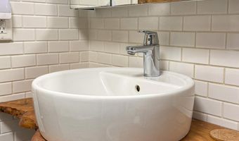 110 Access Rd, Becket, MA 01223