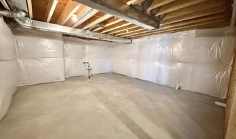 6394 S Trailwoods Dr, Ann Arbor, MI 48103