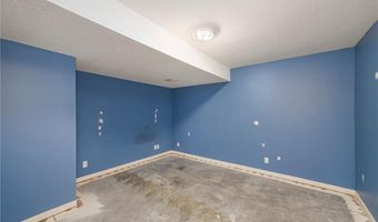 1905 160th St, Basehor, KS 66007