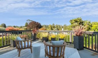 641 Bayview Dr, Aptos, CA 95003