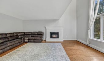 212 Vickery Rd, Auburn, ME 04210