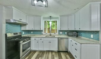 48 Central St, Auburn, MA 01501