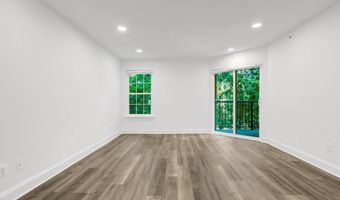 3307 WYNDHAM Cir 2157, Alexandria, VA 22302