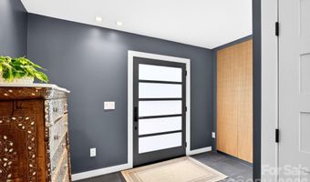 48 Woodvale Ave, Asheville, NC 28804