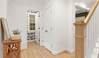 5522 LINCOLN St, Bethesda, MD 20817