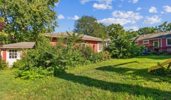 2936 E Tiffin Ave, Des Moines, IA 50317