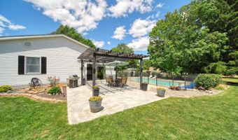 2943 Lee Marie Dr, Adrian, MI 49221