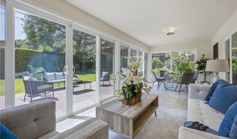 2011 Canyon Rd, Arcadia, CA 91006