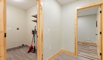2052 Granny Squirrel Dr, Andrews, NC 28901