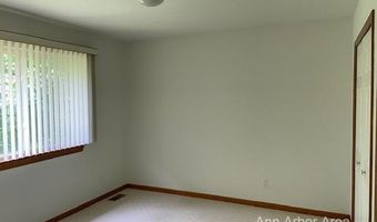 3144 Dunwoodie Rd, Ann Arbor, MI 48105