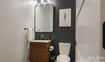 122 College St #301, Asheville, NC 28801