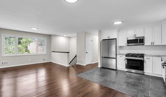 226 Mill Creek Dr, Bayville, NJ 08721