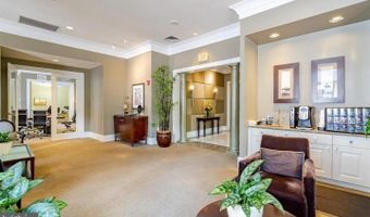 851 N GLEBE Rd N 1113, Arlington, VA 22203