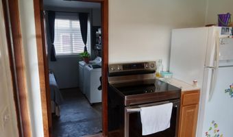 113 N WALNUT St, Bingen, WA 98605