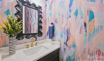 3224 E Ford Rd, Charlotte, NC 28205