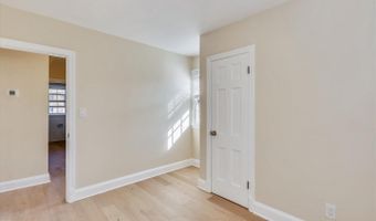 8908 GRANT St, Bethesda, MD 20817