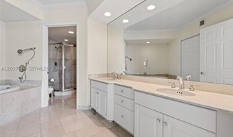 3370 Hidden Bay Dr 1213, Aventura, FL 33180