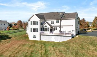 30 Ridgeview Way, Allentown, NJ 08501