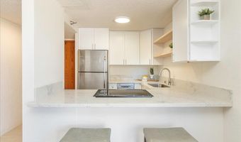 300 Wai Nani Way 1715, Honolulu, HI 96815