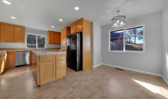 345 Live Oak Dr, Angels Camp, CA 95222