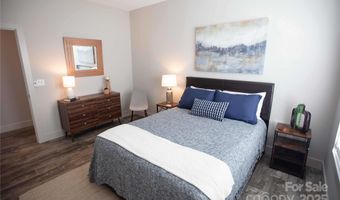37 S Edgewood Rd, Asheville, NC 28803