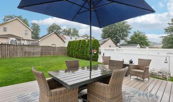 15 5th Ave, Avenel, NJ 07001
