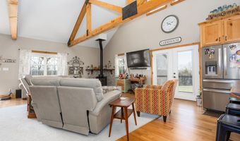 16032 Farm Road 1212, Aurora, MO 65605