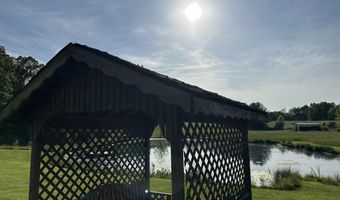6577 S Fowler Rd, Bloomfield, IN 47424