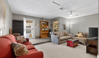 2412 Hiawatha Dr NE, Albuquerque, NM 87112
