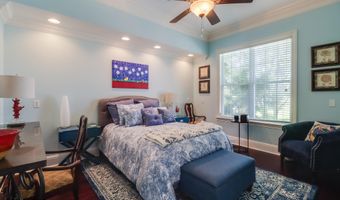 2001 Claudette Ct, Biloxi, MS 39531