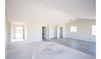1996 S Bellagio Dr, Ammon, ID 83406