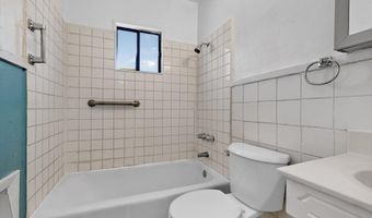 165 Hilton Ave NW, Albuquerque, NM 87107