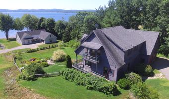 11 Treat St, Belfast, ME 04915