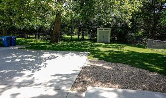 270 Village Creek Dr, Ballwin, MO 63021