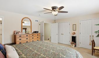 22665 W DEPOT St, Antioch, IL 60002