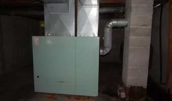 17 W Birch Ln, Beaver Cove, ME 04441