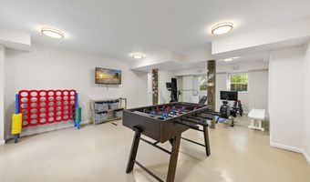 706 S BAY Ave, Beach Haven, NJ 08008