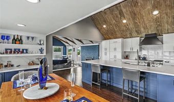 166 New Meadow Rd, Barrington, RI 02806