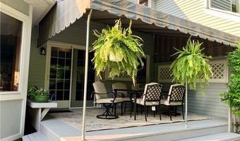 203 Randwood Dr, Amherst, NY 14068
