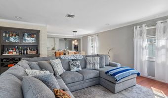 210 Deerfield Ln, Aberdeen, NJ 07747