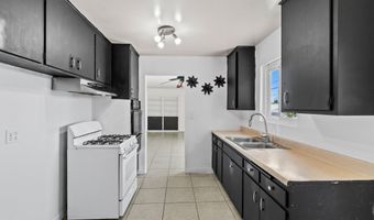 2538 Dumetz St, Camarillo, CA 93010