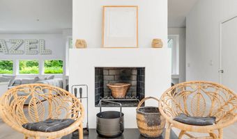 228 Town Ln, Amagansett, NY 11930