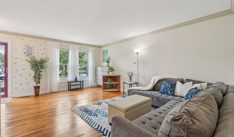 21180 HEDGEROW Ter, Ashburn, VA 20147
