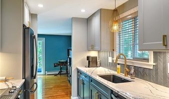 28 Marigold Cir, North Providence, RI 02904