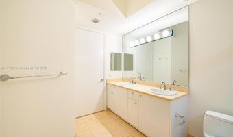 20000 E Country Club Dr TS02, Aventura, FL 33180