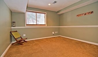 445 Captain Eames Cir 445, Ashland, MA 01721