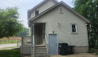 329 Jefferson St, Algonquin, IL 60102