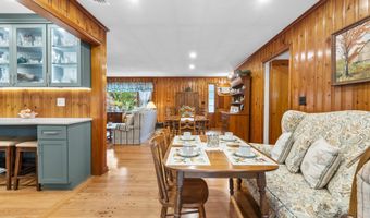 104 Benz St, Ansonia, CT 06401